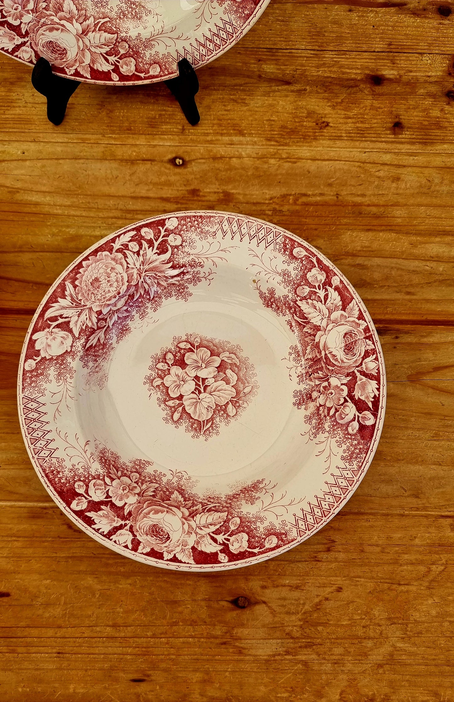 Lot de 6 assiettes creuses U&C Sarreguemines modèle Jardinière fleurs rouges les kitscheries brocante en ligne