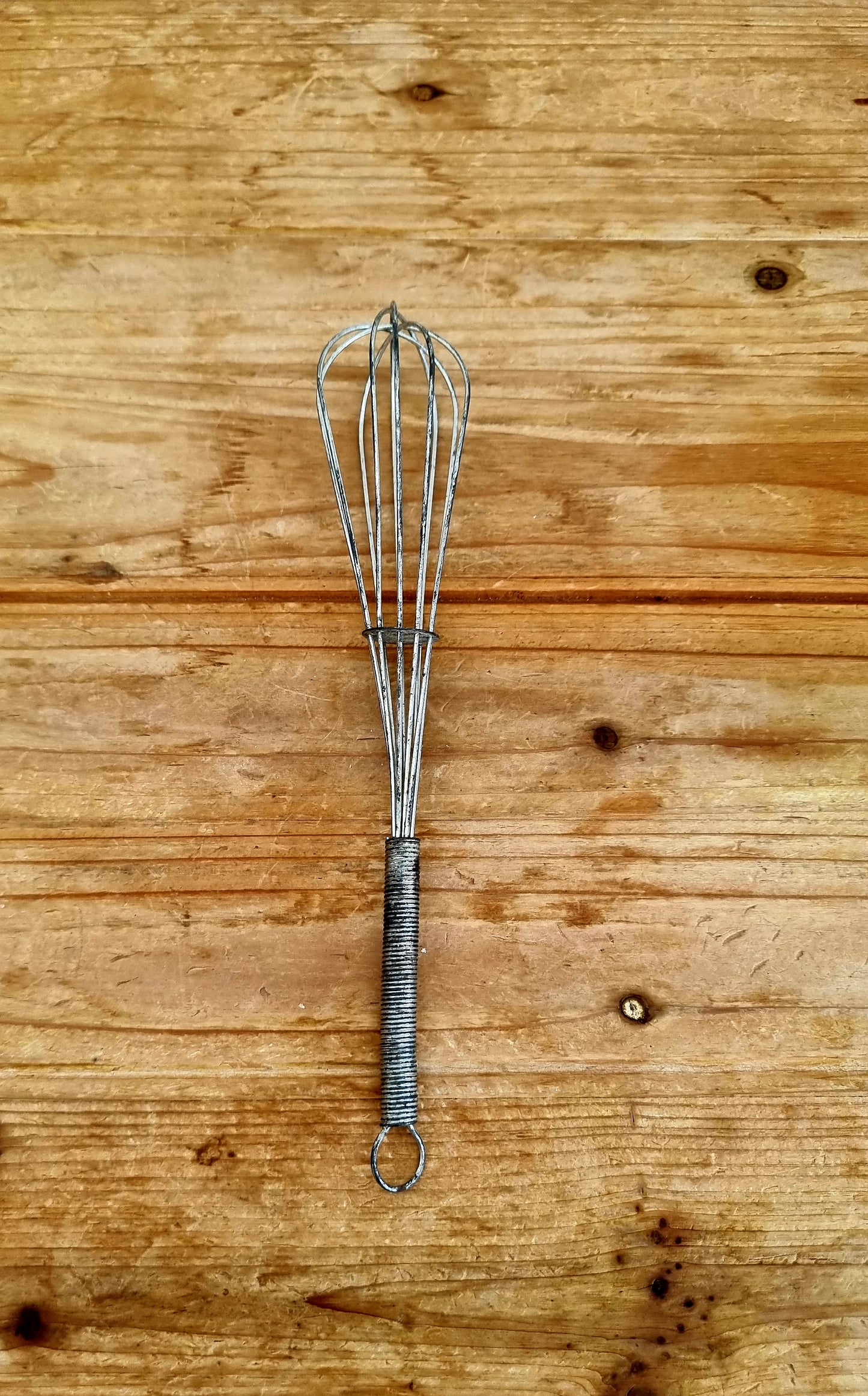 Fouet de cuisine vintage métal les kitscheries brocante en ligne