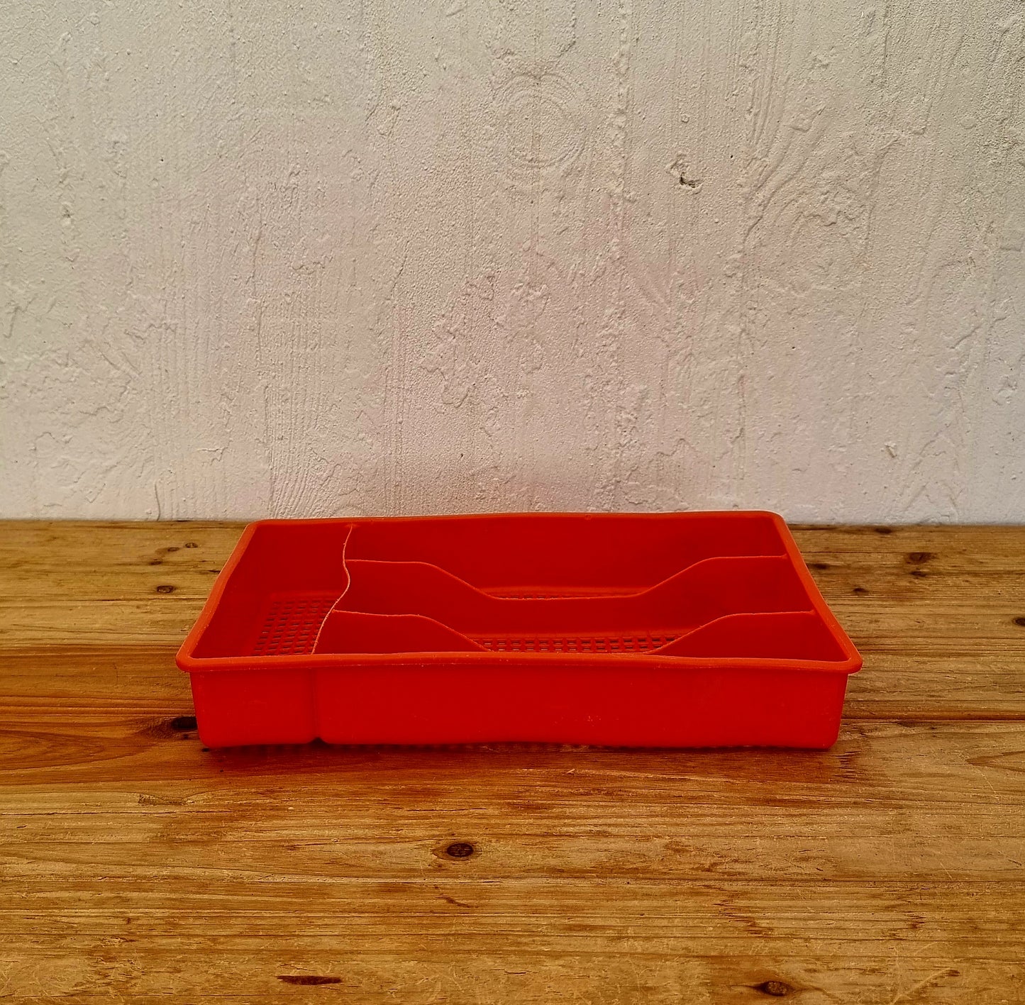 Range couverts en plastique orange vintage années 70 les kitscheries brocante en ligne