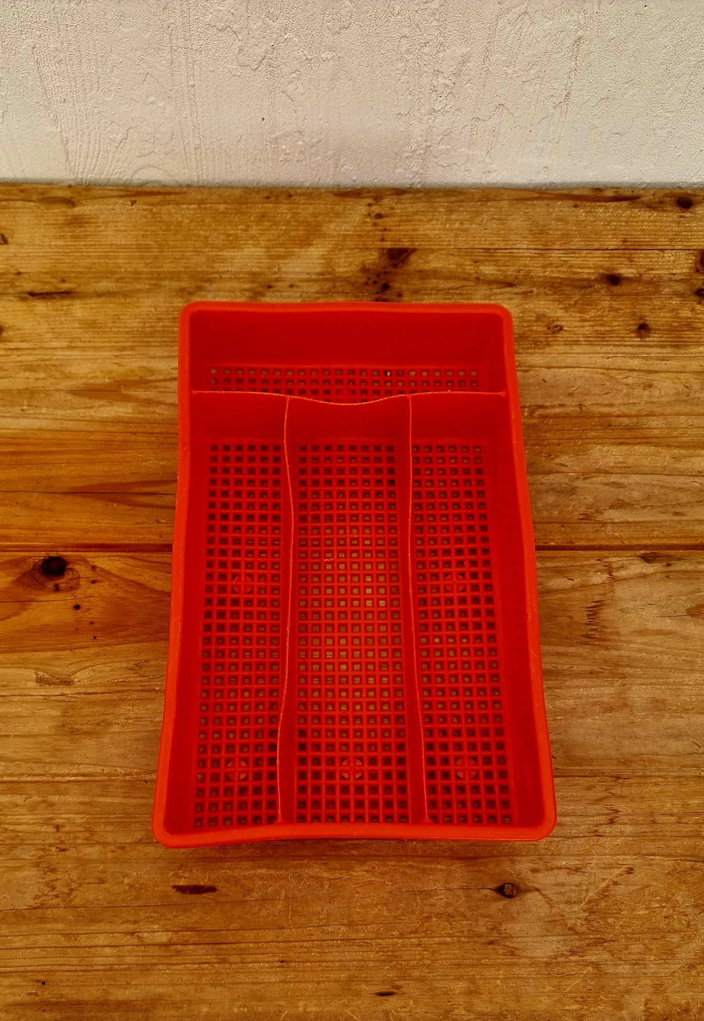 Range couverts en plastique orange vintage années 70 les kitscheries brocante en ligne