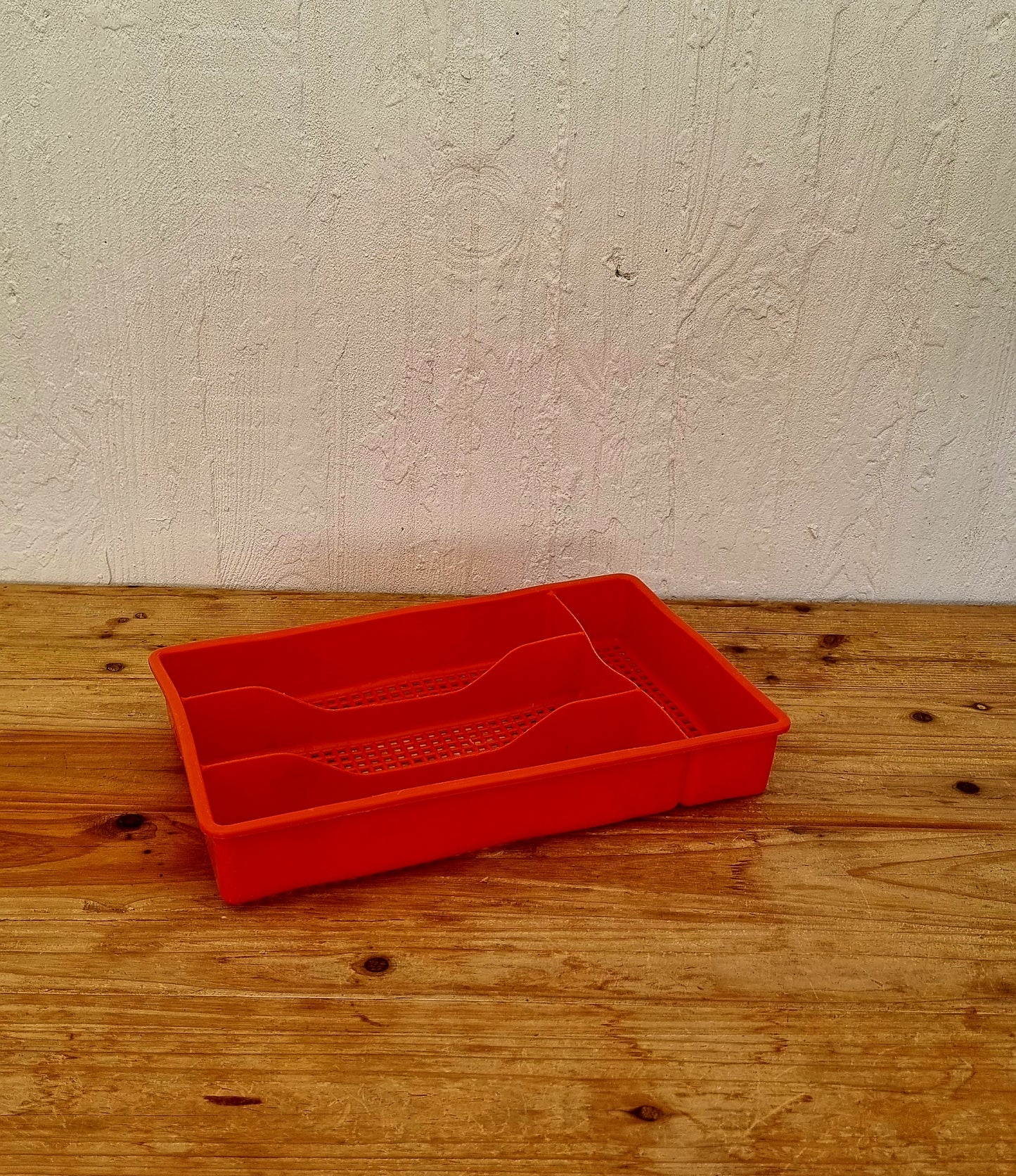 Range couverts en plastique orange vintage années 70 les kitscheries brocante en ligne