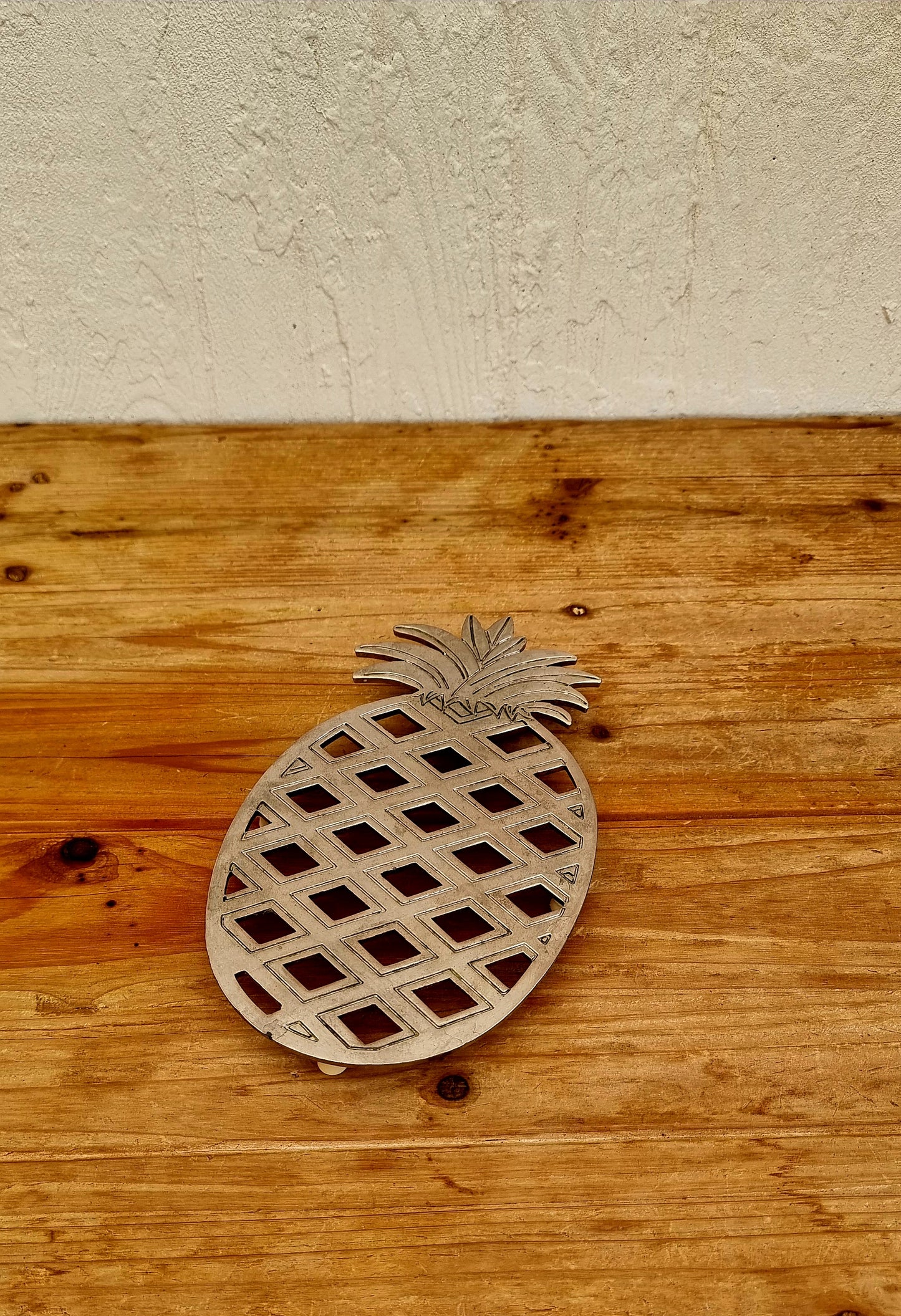 Dessous de plat ananas vintage métal élégance hong kong les kitscheries brocante en ligne