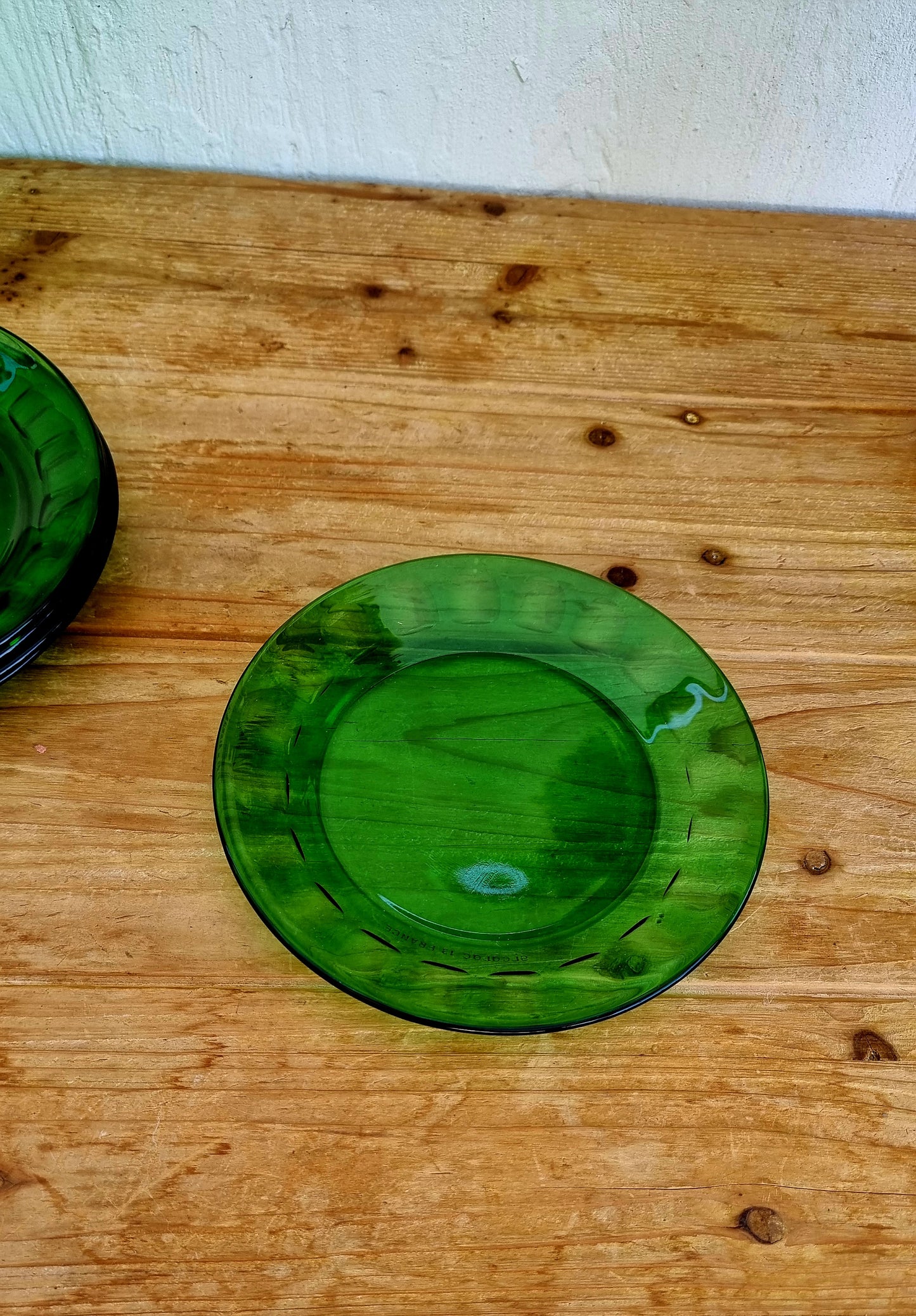 Lot de 6 assiettes à desserts vertes Arcoroc verre les kitscheries brocante en ligne