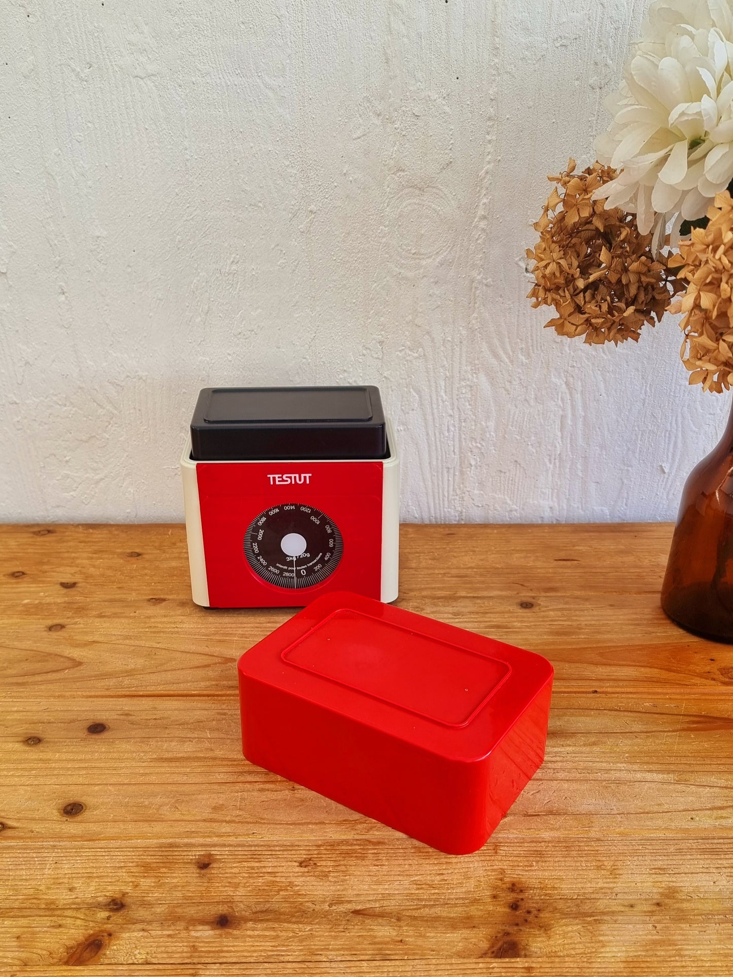 Balance Testut 3kg vintage rouge les kitscheries brocante en ligne