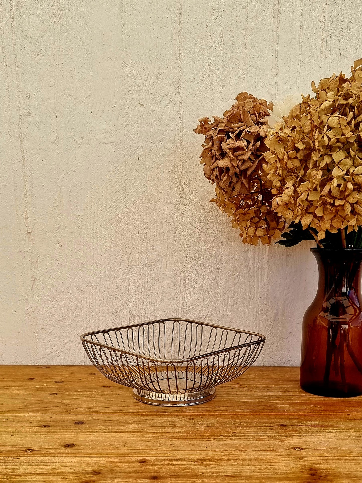 Corbeille en métal argenté vintage les kitscheries brocante en ligne