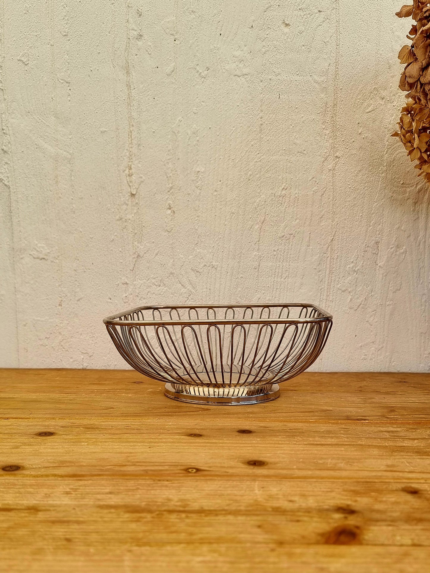 Corbeille en métal argenté vintage les kitscheries brocante en ligne