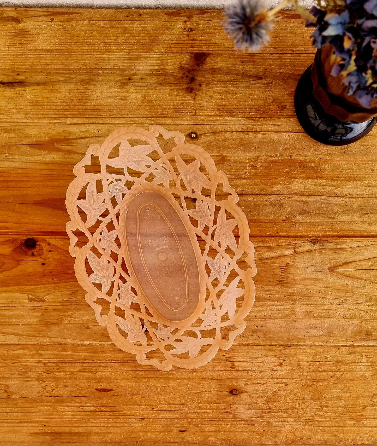 Corbeille à fruits ou à pain en plastique rose vintage les kitscheries brocante en ligne