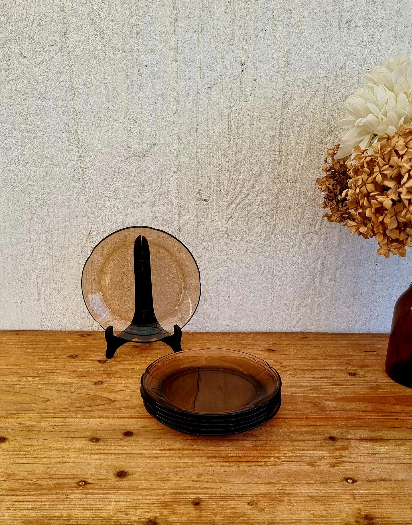 Lot de 6 assiettes à dessert Duralex verre fumé les kitscheries brocante en ligne