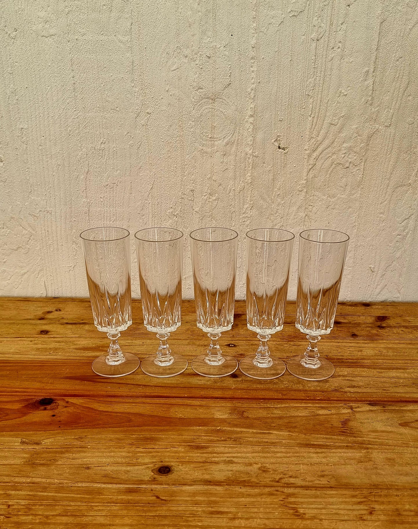 Lot de 5 flûtes à champagne Cristal d'Arques modèle Louvre verre les kitscheries brocante en ligne