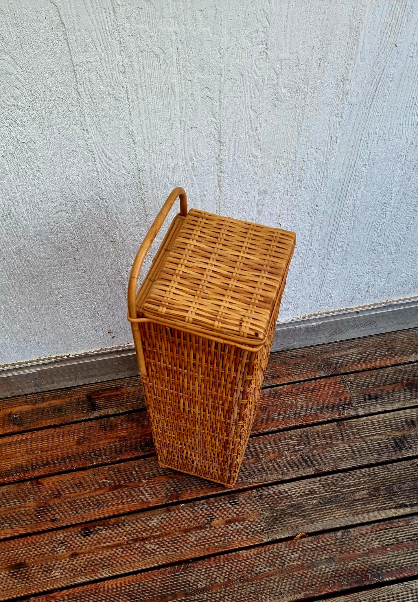 Huche à pain en rotin les kitscheries brocante en ligne
