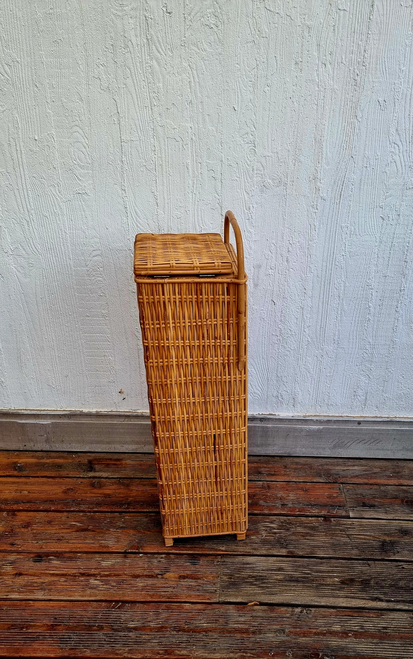 Huche à pain en rotin les kitscheries brocante en ligne