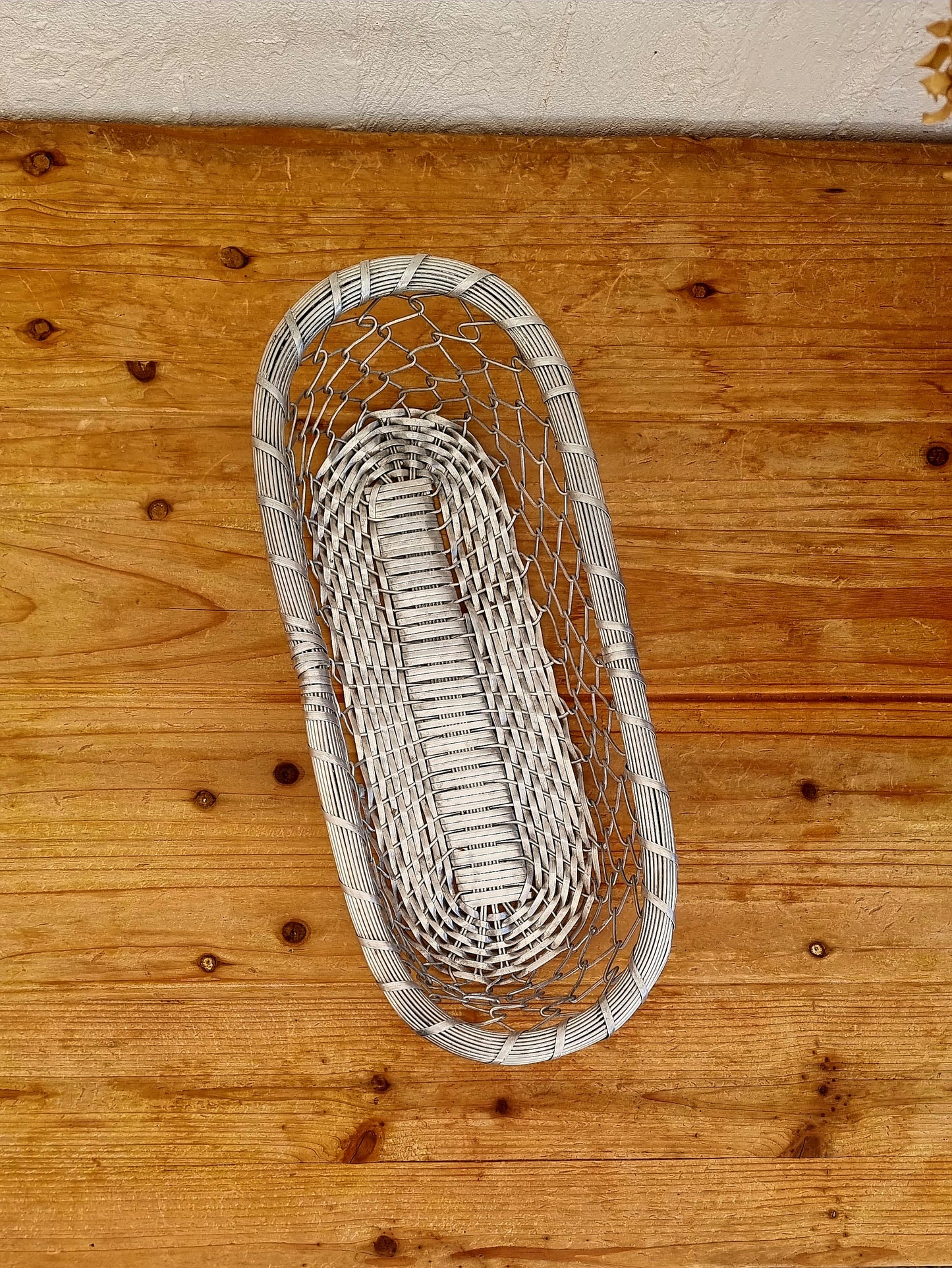 Panier à pain en métal tressé vintage les kitscheries brocante en ligne