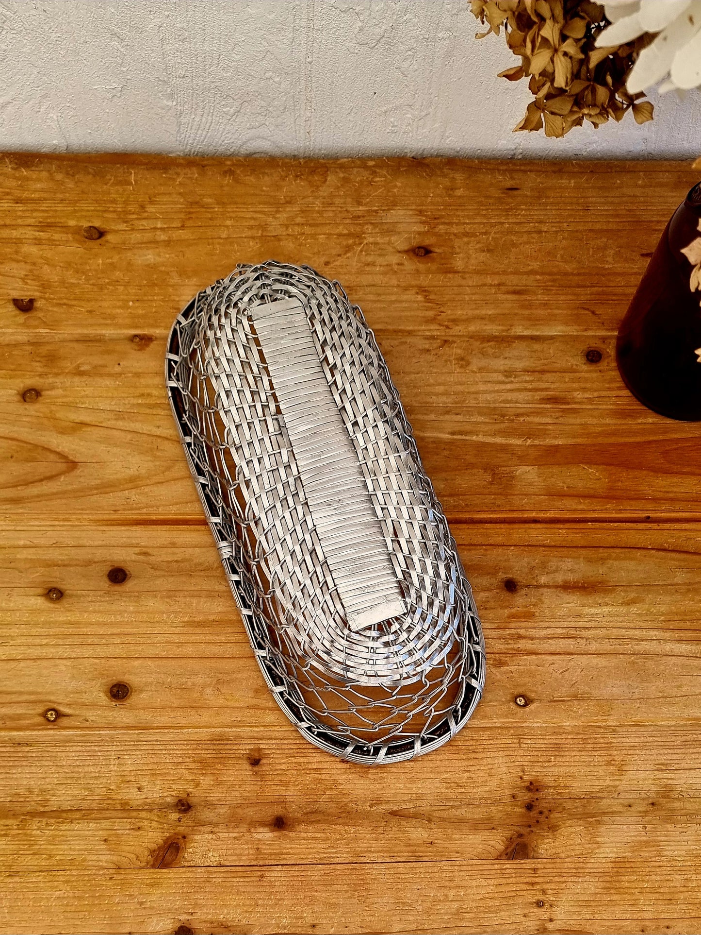Panier à pain en métal tressé vintage les kitscheries brocante en ligne