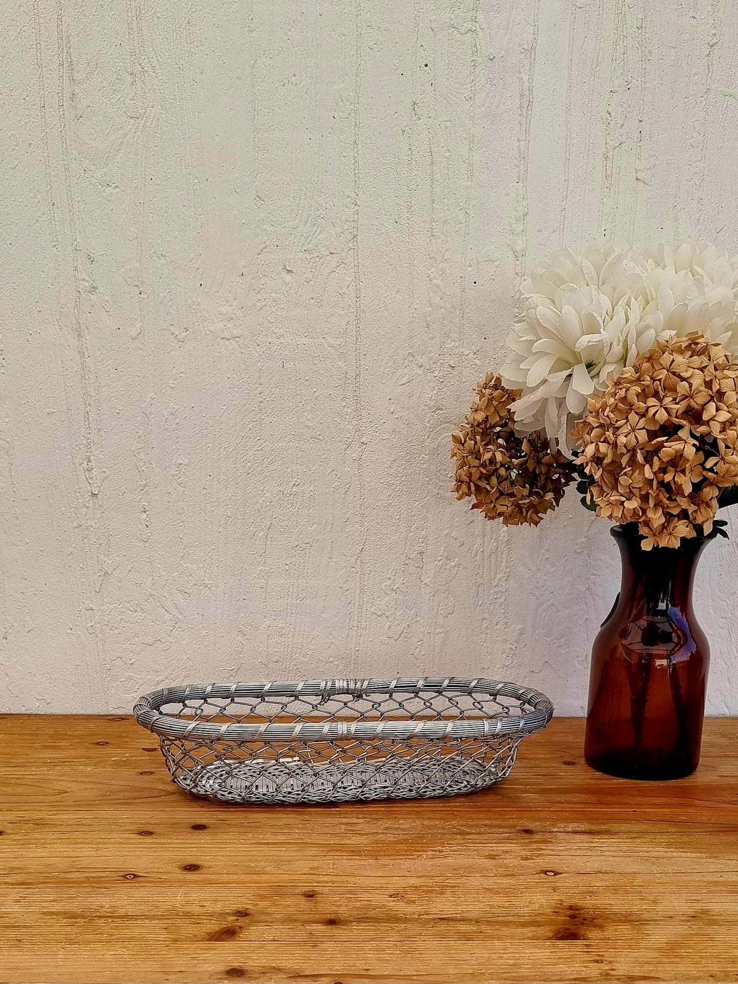 Panier à pain en métal tressé vintage les kitscheries brocante en ligne