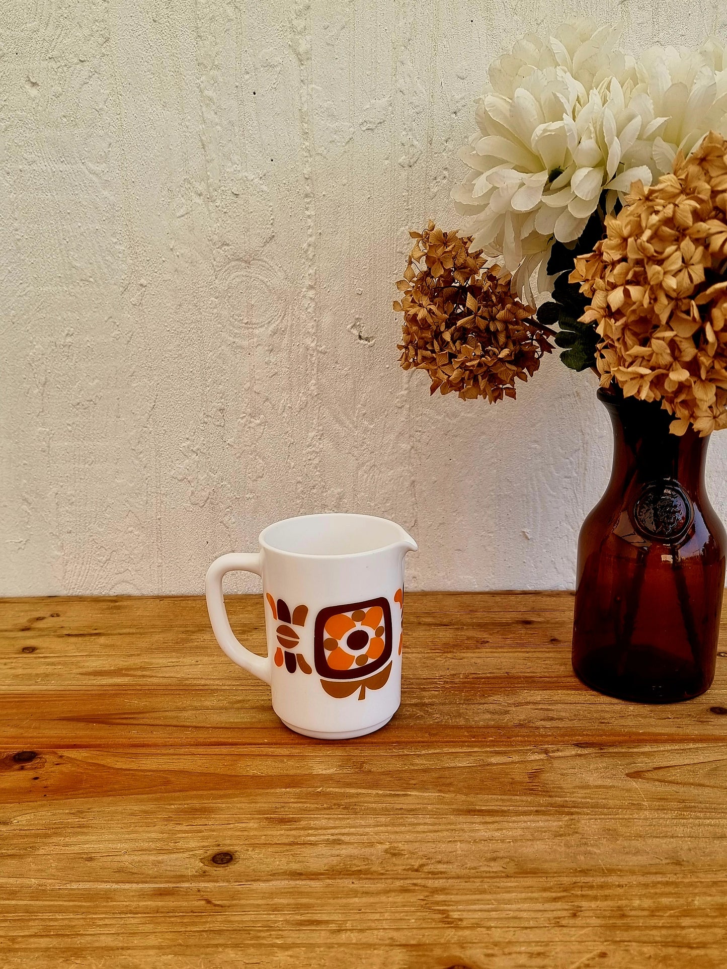 Pichet mobil orange vintage années 70 arcopal les kitscheries brocante en ligne