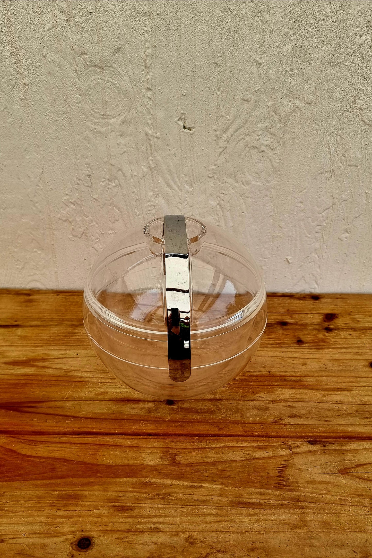 Seau à glaçons Guzzini des années 70 rond transparent les kitscheries brocante en ligne