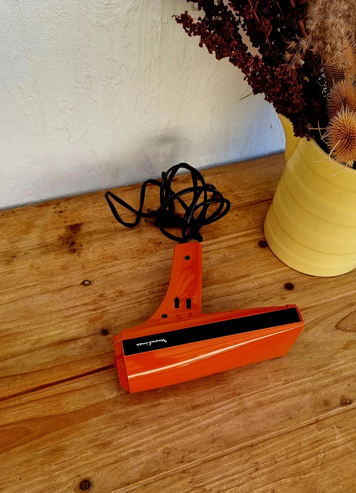 Sèche-cheveux Moulinex orange vintage les kitscheries brocante en ligne