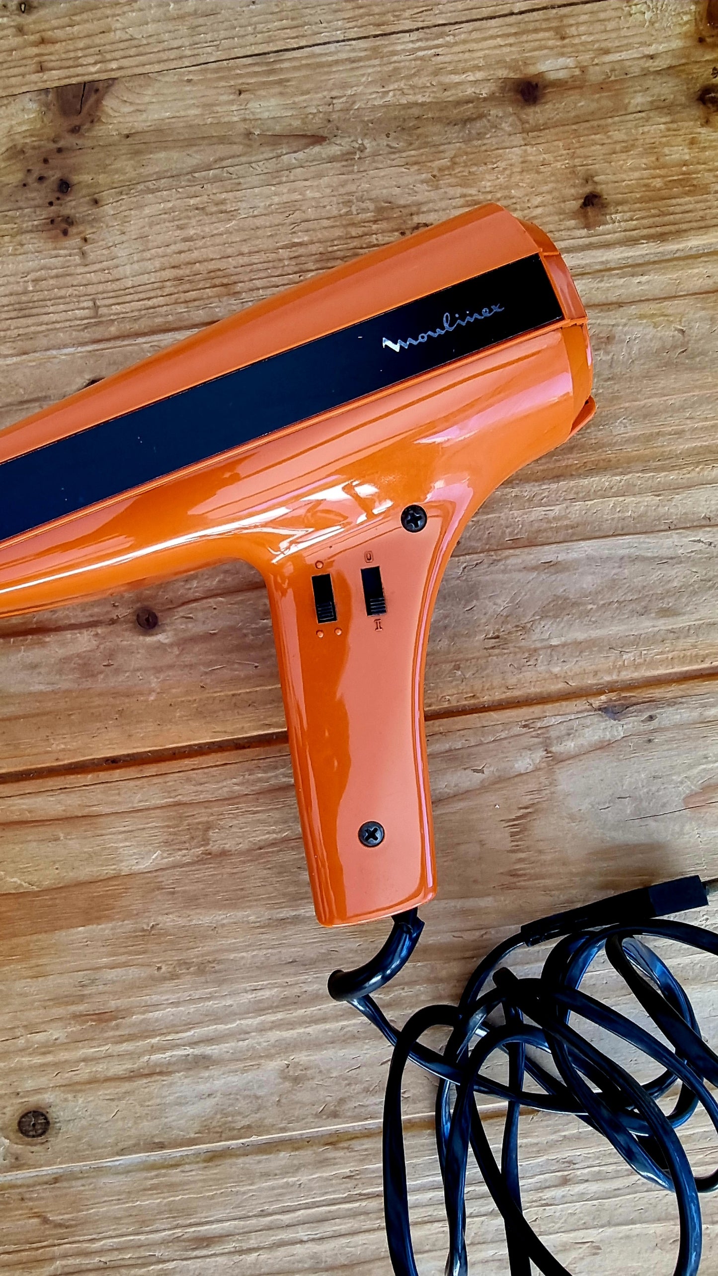Sèche-cheveux Moulinex orange vintage les kitscheries brocante en ligne