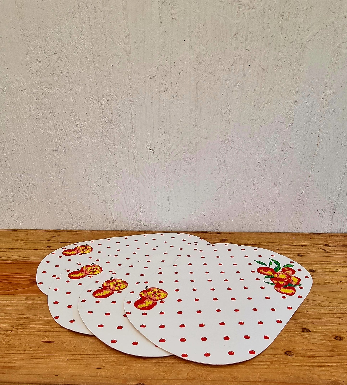 Lot de 4 sets de table pommes vintage plastique les kitscheries brocante en ligne