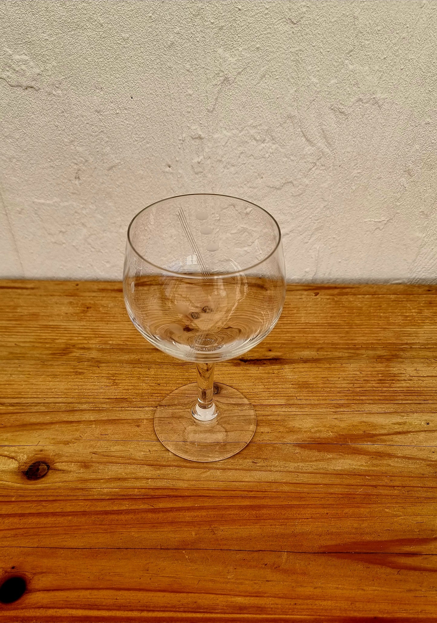 Lot de 4 verres à pied gravés vintage les kitscheries brocante en ligne