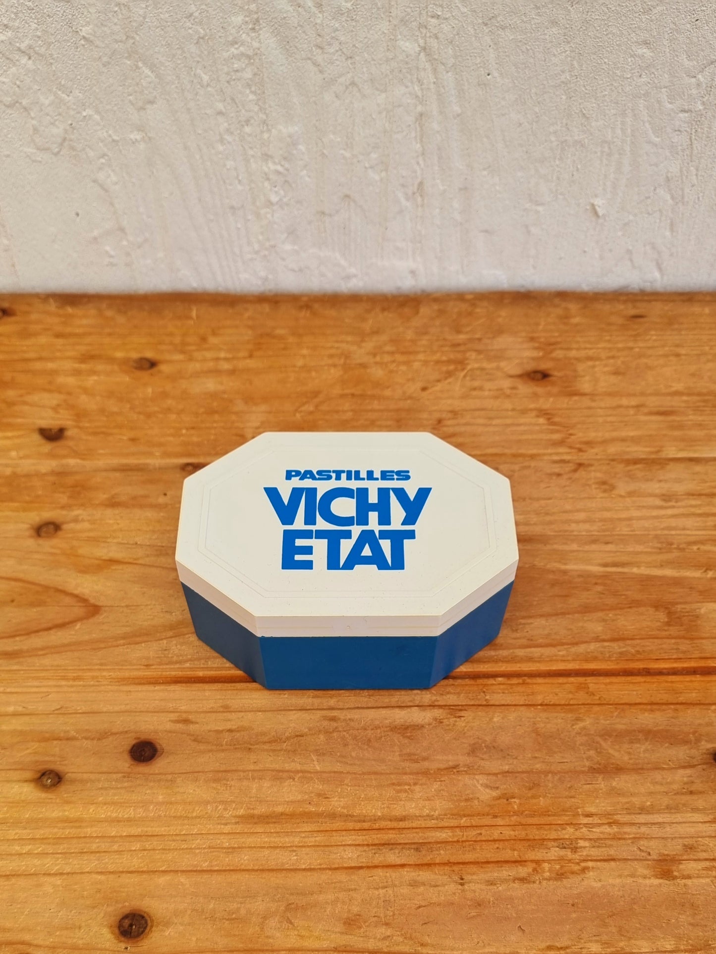 Boîte à pastilles Vichy vintage les kitscheries brocante en ligne