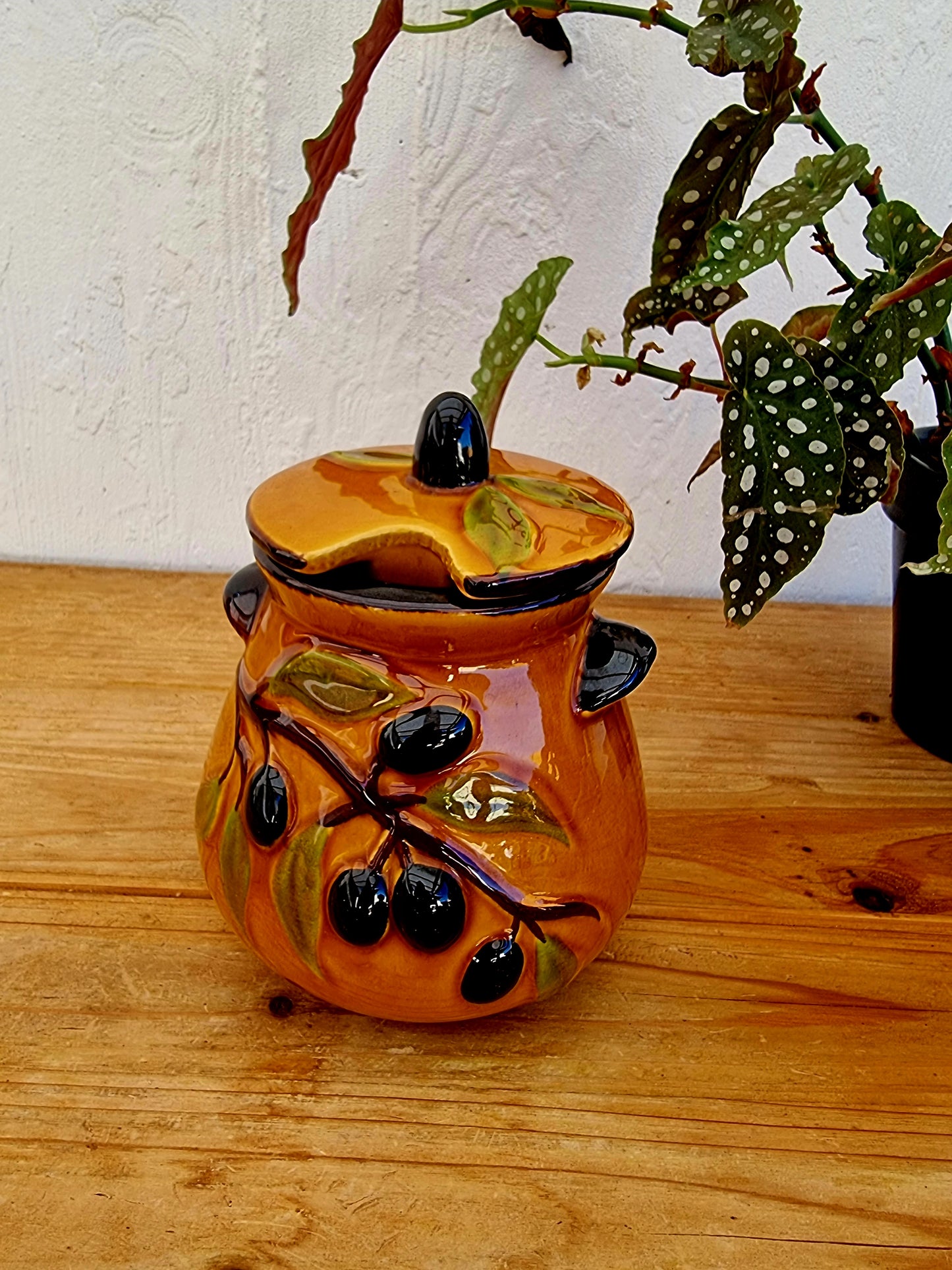 Ancien pot à olives provençal
