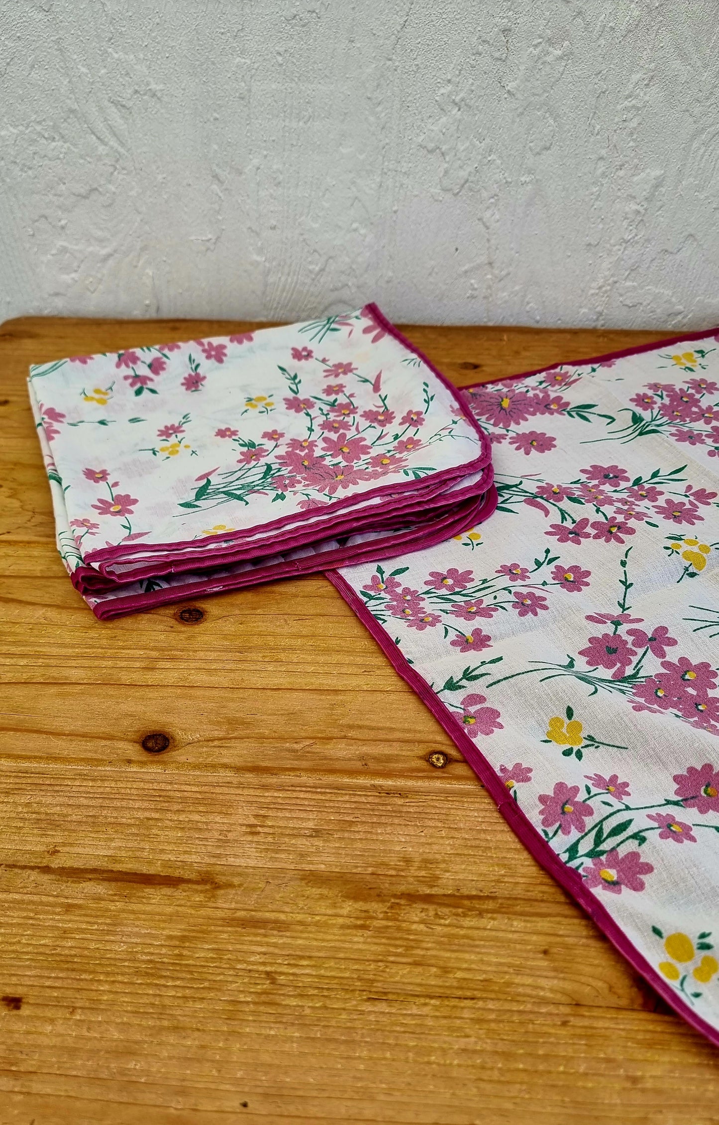 Lot de 5 serviettes de table des années 70 les kitscheries