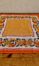 Charger l&#39;image dans la galerie, Lot de 5 serviettes de table seventies orange les kitscheries brocante en ligne
