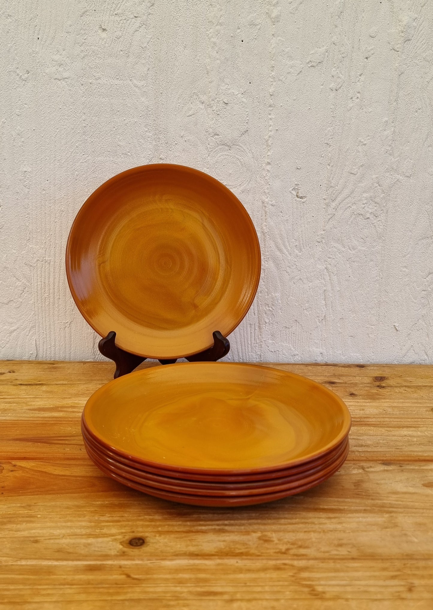 Lot de 6 assiettes Arcopal ambrées modèle Volcan