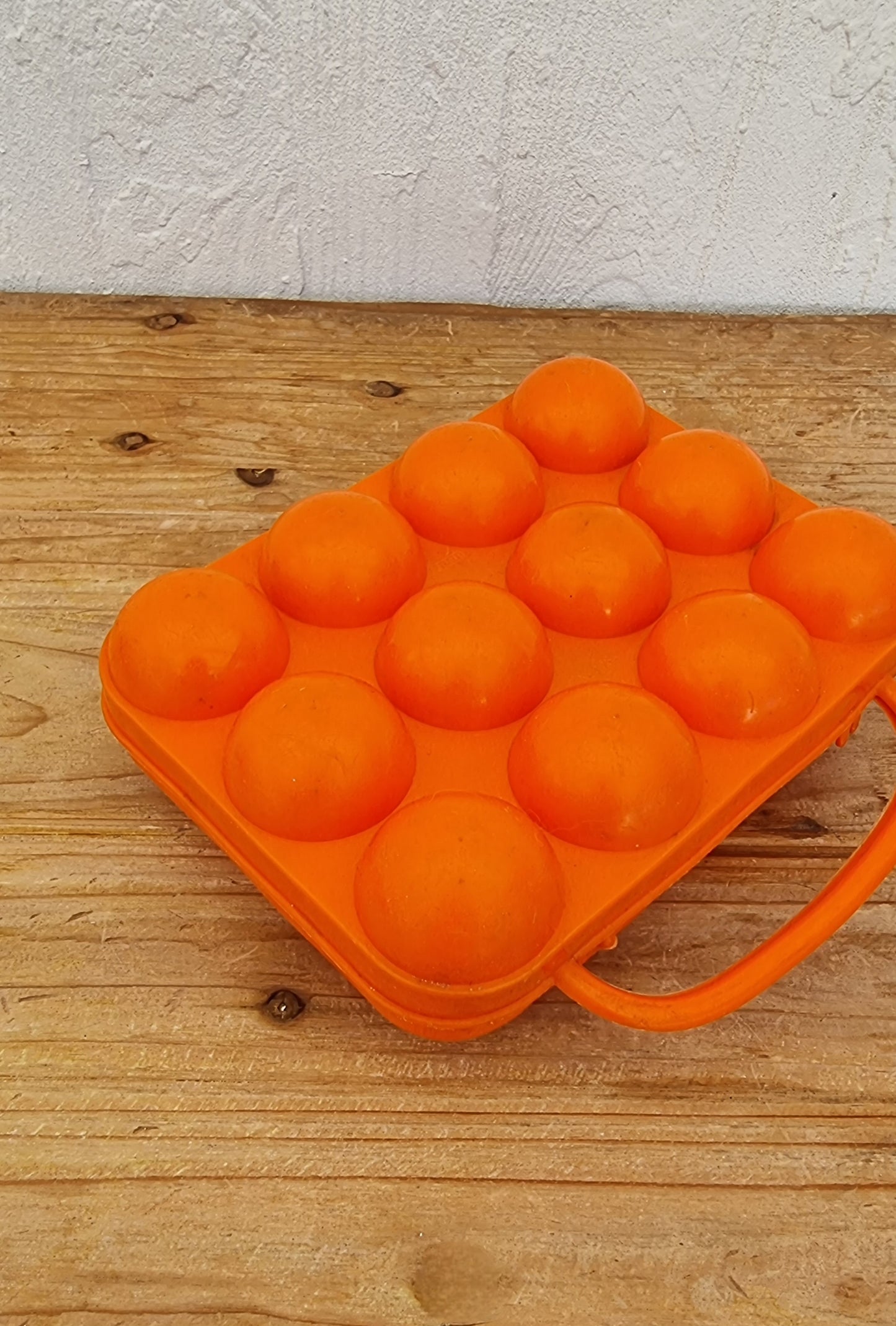 Boîte à œufs vintage orange Made in France pour 12 œufs