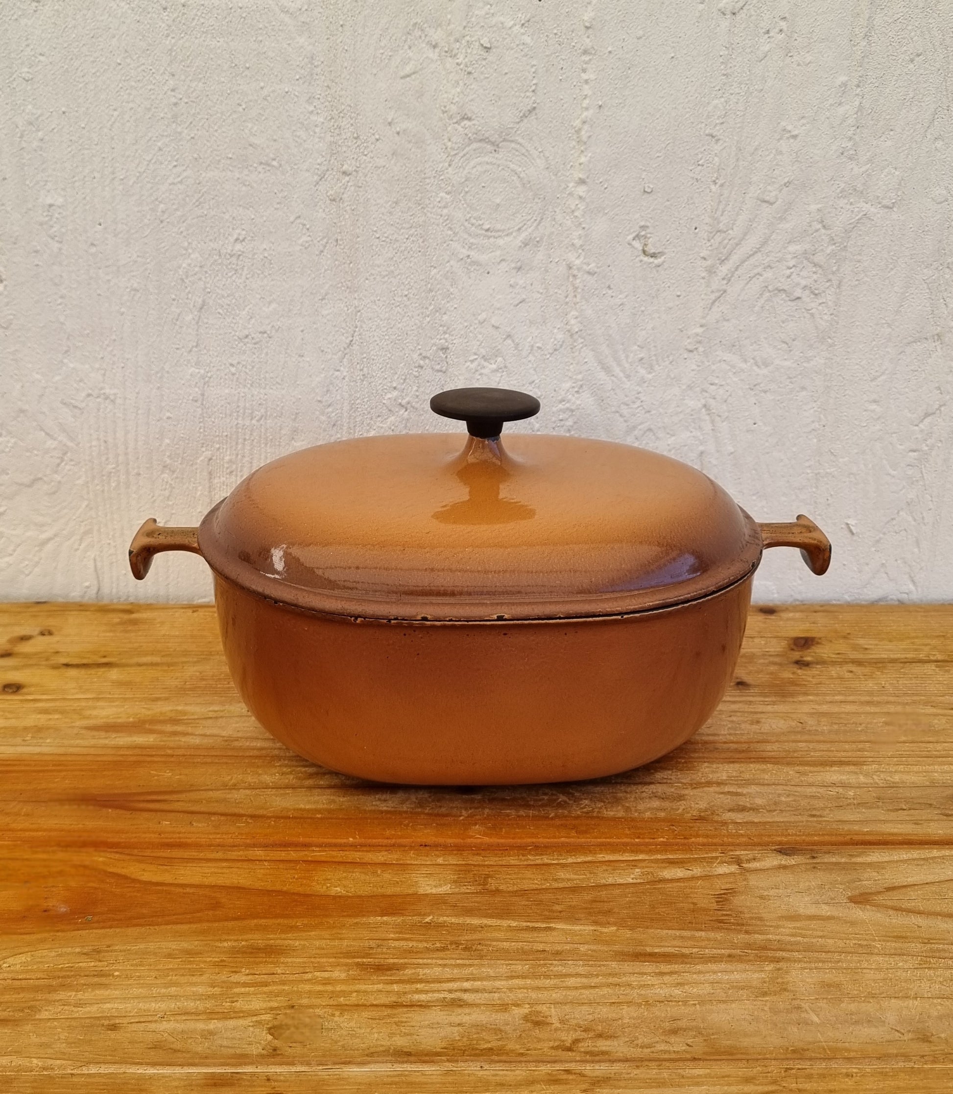 Cocotte ovale Le Creuset La Mama n°29 design Enzo Mari vintage