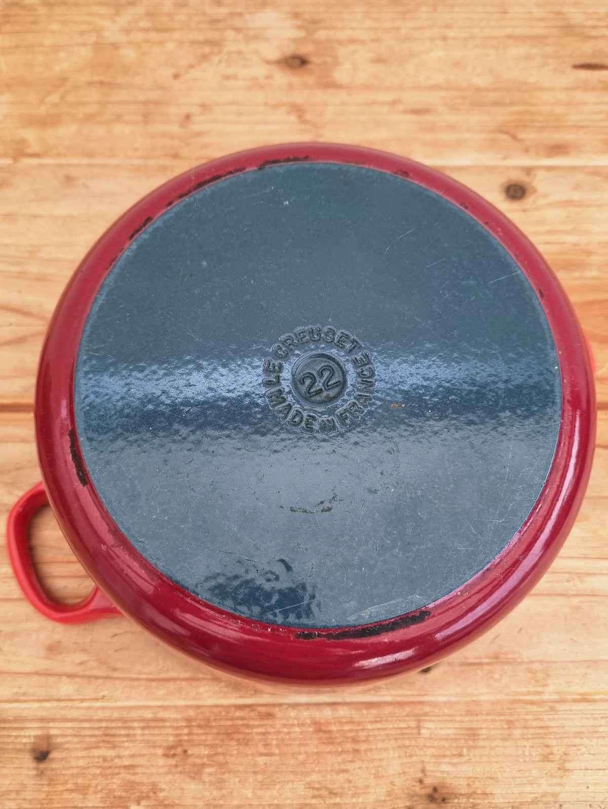Cocotte ronde Le Creuset rouge cerise en fonte émaillée 22 cm