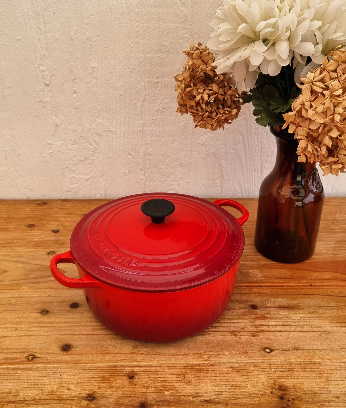Cocotte ronde Le Creuset rouge cerise en fonte émaillée 22 cm