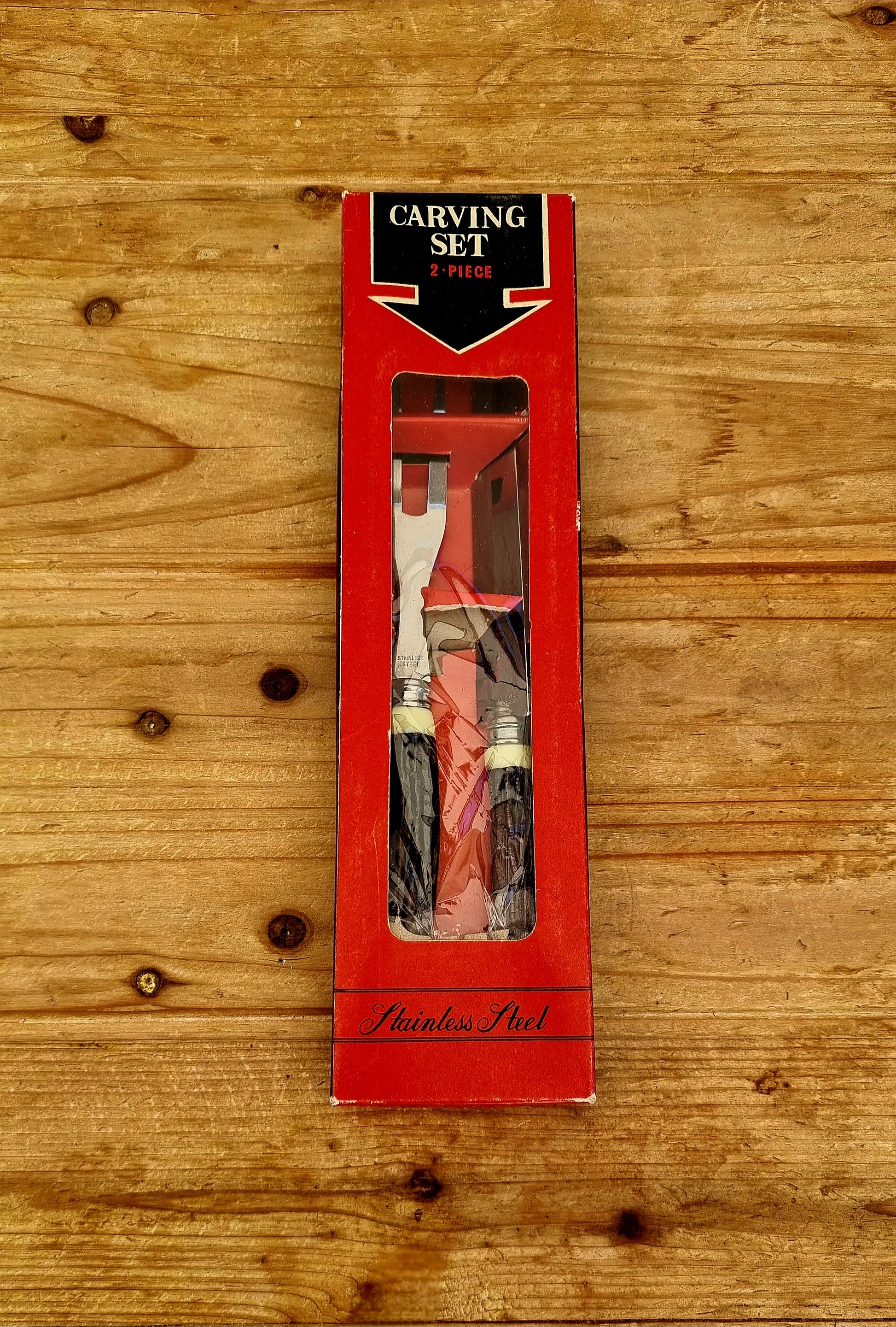 Coffret à découper vintage avec couteau et fourchette en acier inoxydable dans boîte d’origine rouge et noire