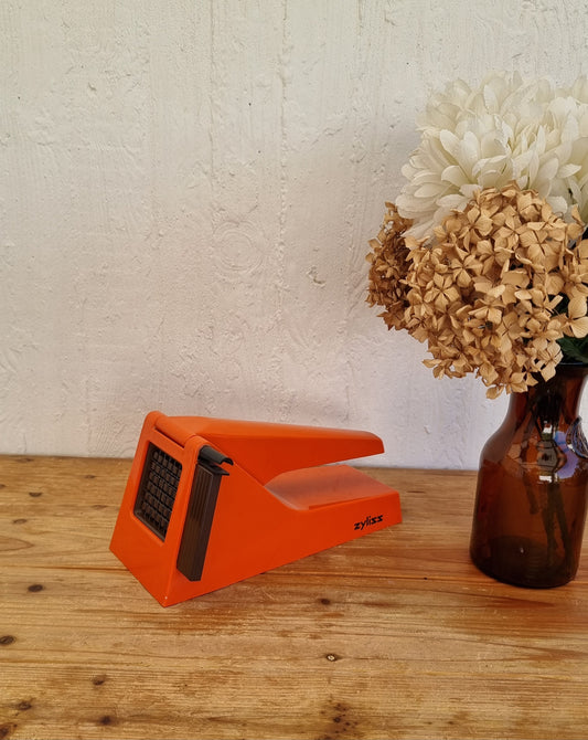 Coupe légumes julienne Zyliss Swiss Made vintage orange années 70