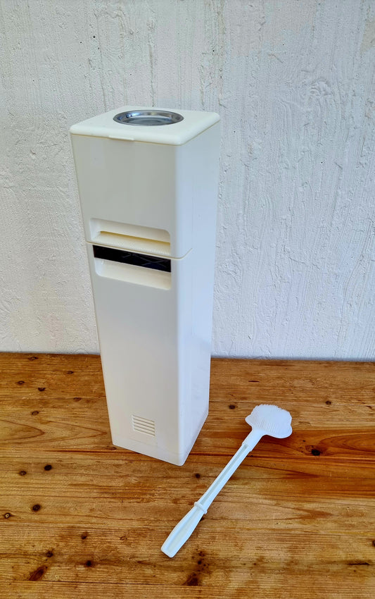 Ensemble WC vintage années 70 avec cendrier, porte-papier toilette et balayette