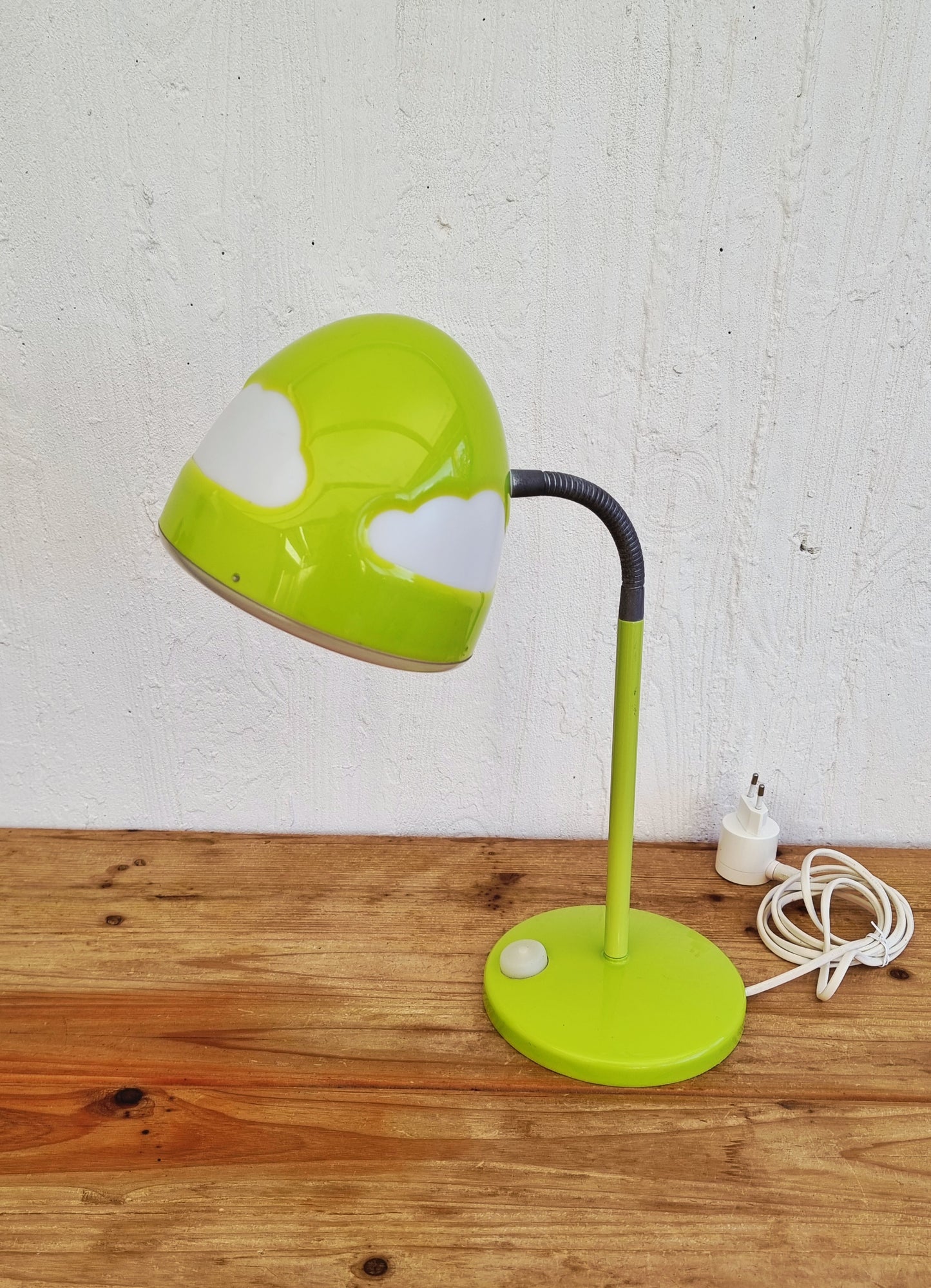 Lampe de bureau IKEA SKOJIG verte motif nuages