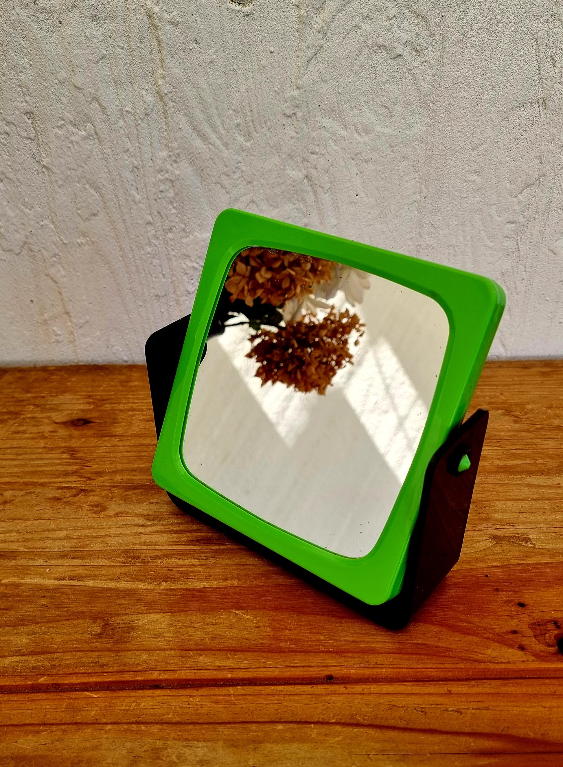 Miroir de table vintage double face années 70 vert pomme et noir style space age