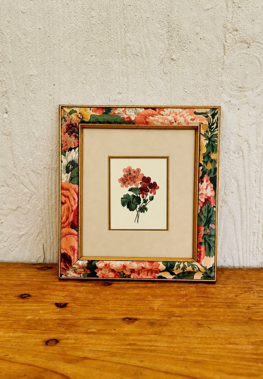Paire de tableaux botaniques vintage avec cadres en bois fleuris