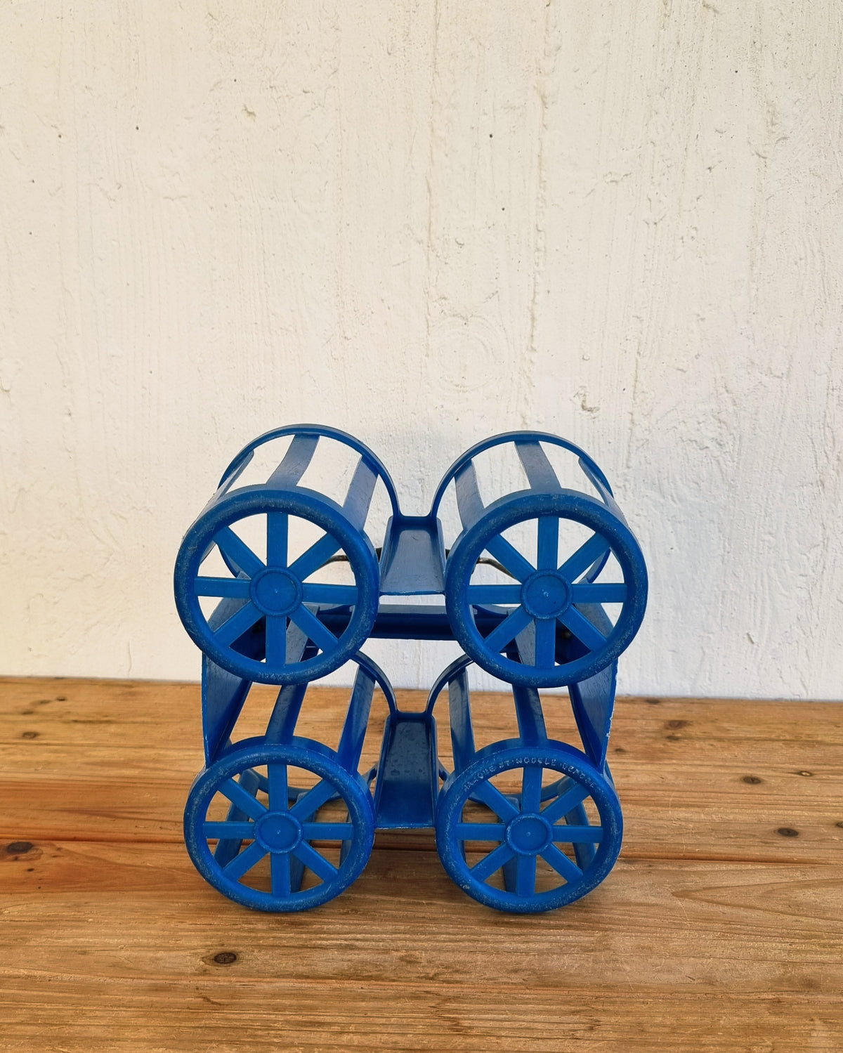 Porte-bouteilles vintage Pola n°426 bleu années 70