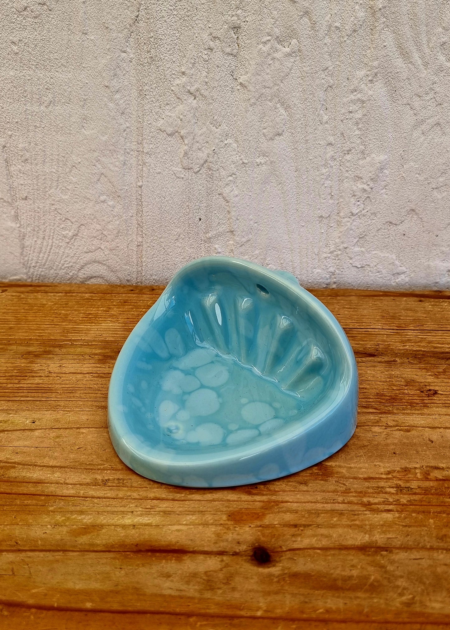 Porte-savon céramique bleue effet bullé vintage
