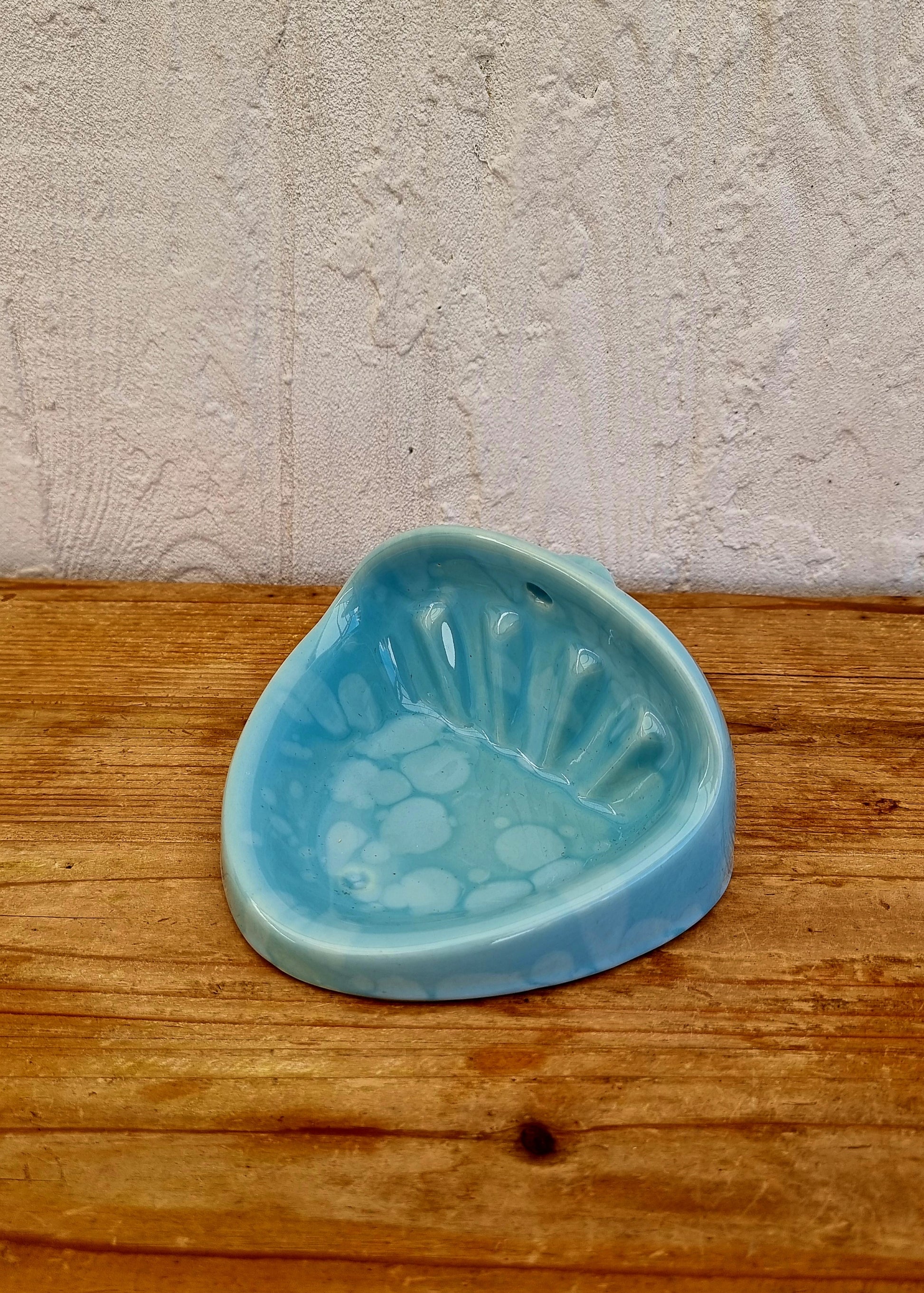 Porte-savon céramique bleue effet bullé vintage