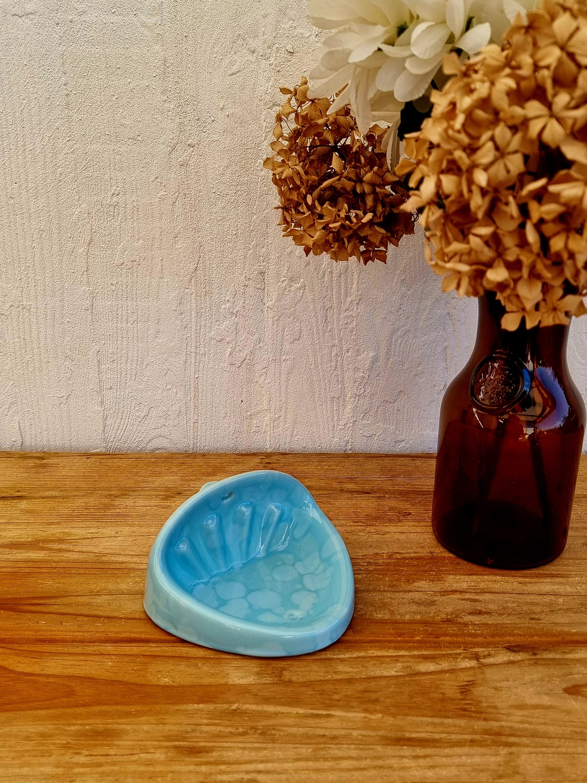 Porte-savon céramique bleue effet bullé vintage