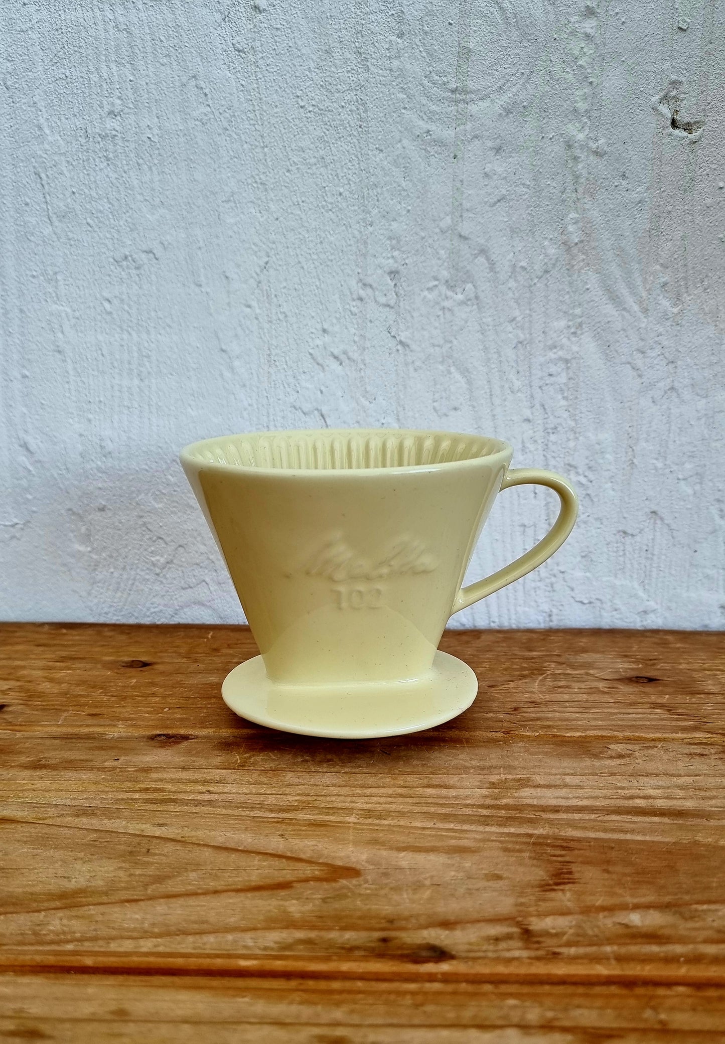 Porte-filtre Melitta N°102 jaune vintage en céramique