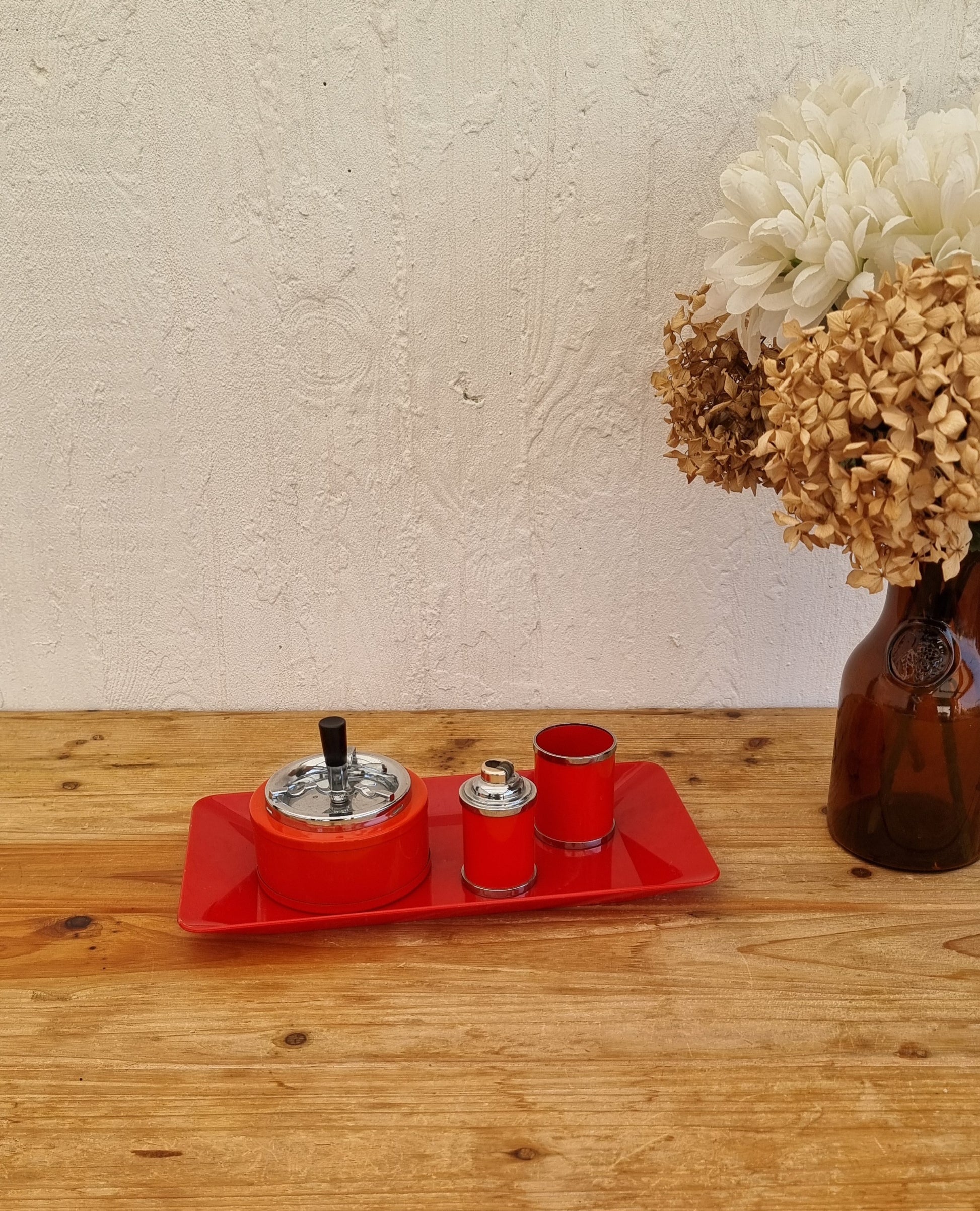 Service fumeur vintage orange Soveno Made in France style space age avec plateau cendrier briquet et porte-cigarettes années 70