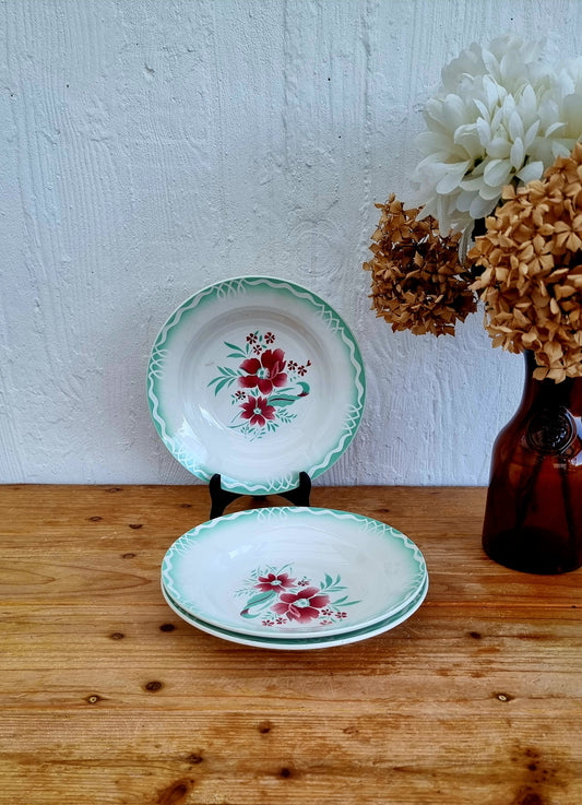 Lot de 3 assiettes creuses Digoin Sarreguemines modèle Mignon les kitscheries brocante en ligne