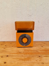 Charger l&#39;image dans la galerie, Balance orange Terraillon 5kg vintage les kitscheries brocante en ligne

