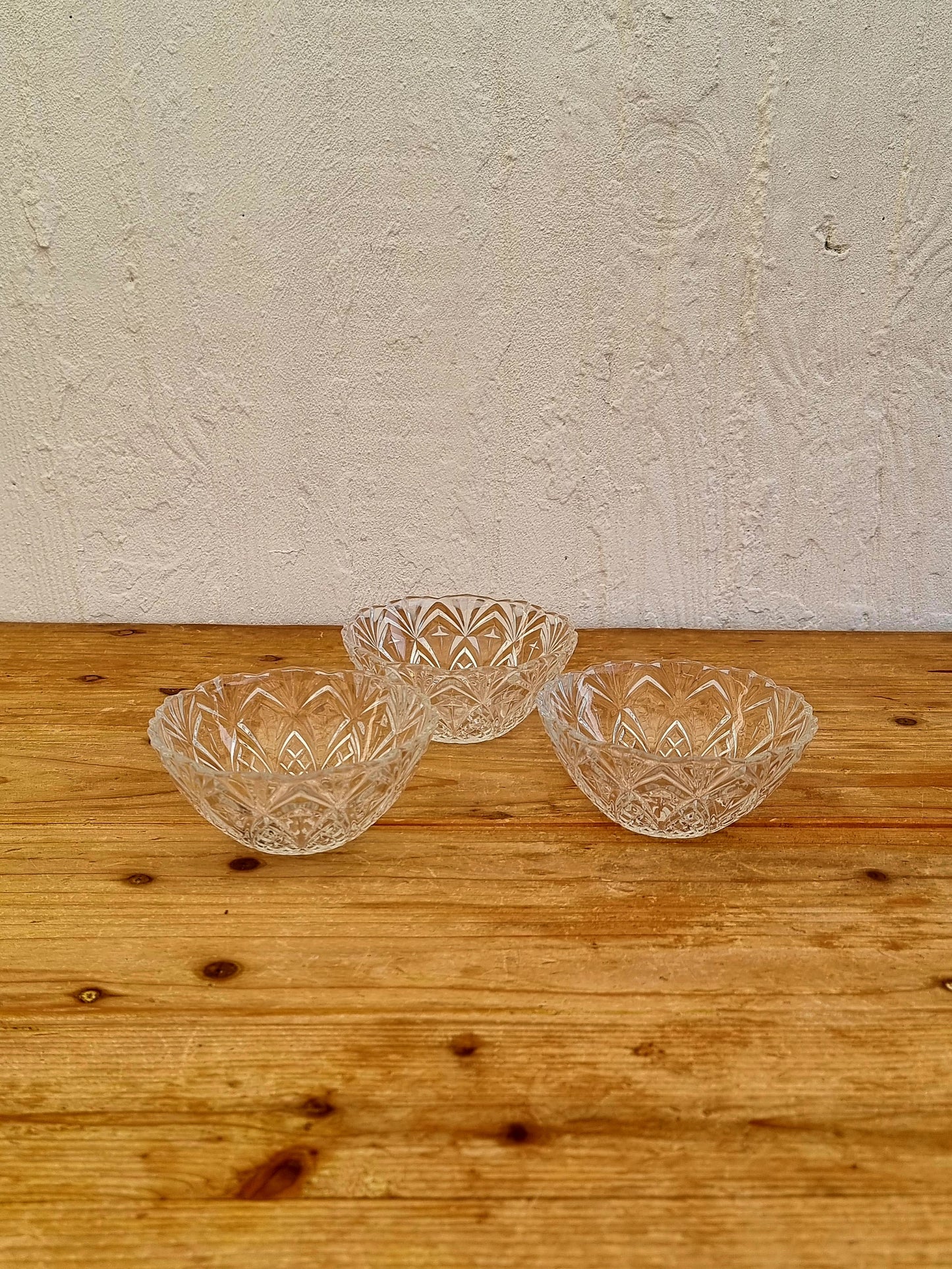 Lot de 3 coupelles en verre transparent ciselé vintage années 70