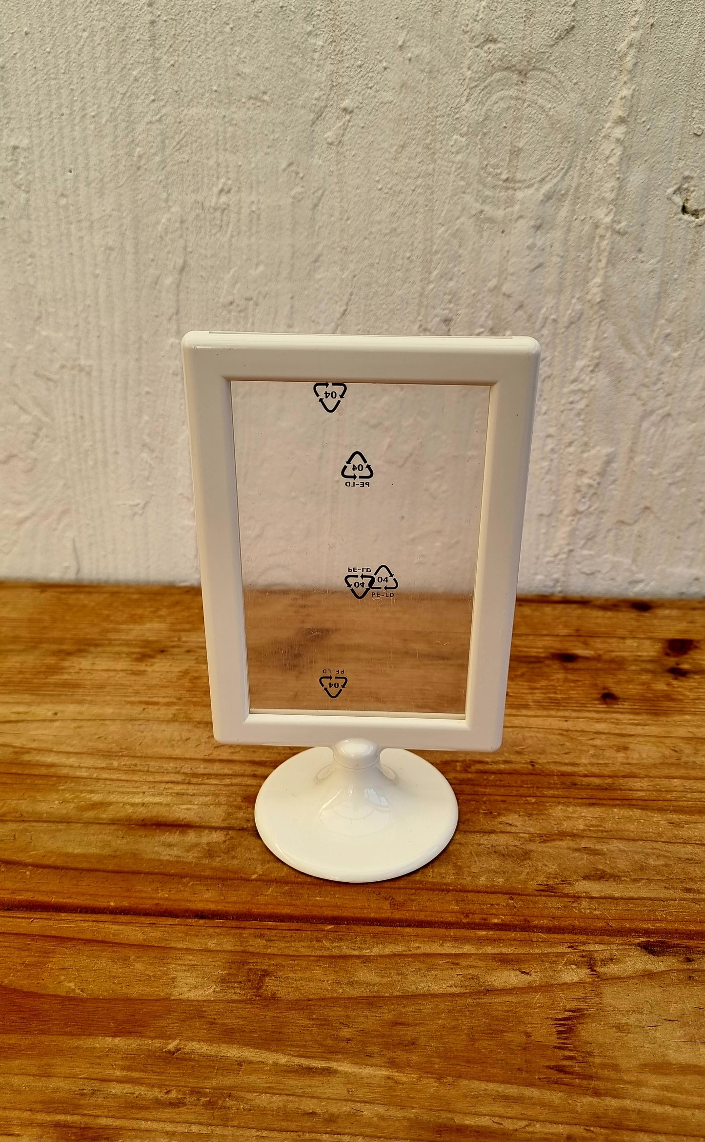 Cadre photo sur pied IKEA TOLSBY design Henrik Preutz blanc