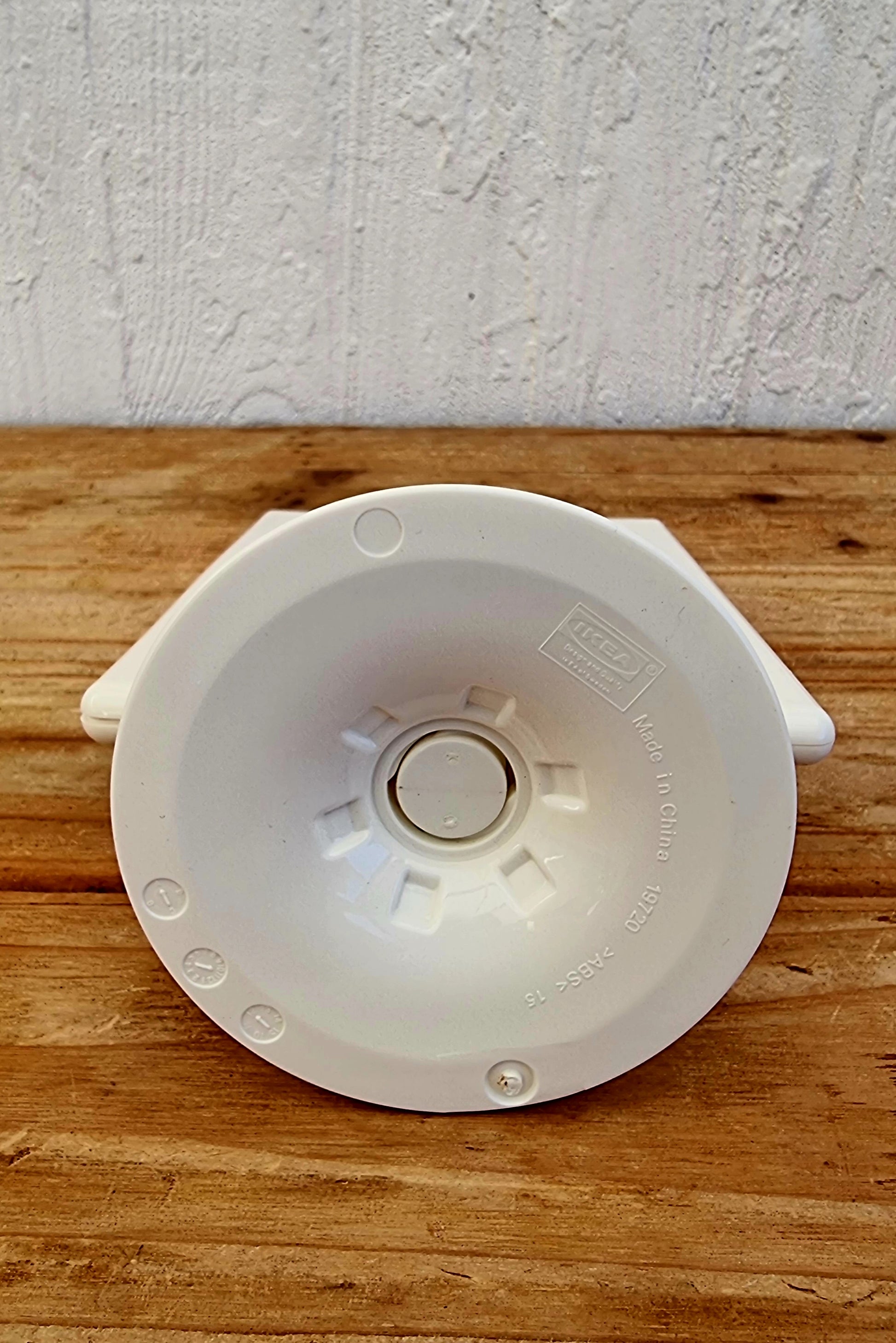 Cadre photo sur pied IKEA TOLSBY design Henrik Preutz blanc